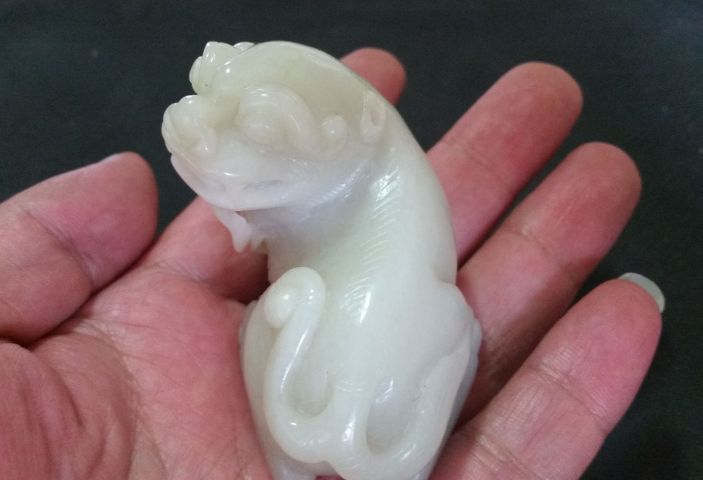 古玩玉器和田玉雕“瑞獸”擺件拍賣,當前價格2800元