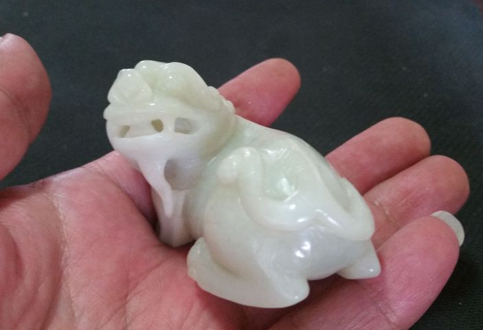 古玩玉器和田玉雕“瑞獸”擺件拍賣,當前價格2800元