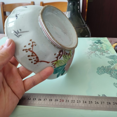 古玩陶瓷民國，粉彩花卉紋花口貢碗拍賣，當前價格80元