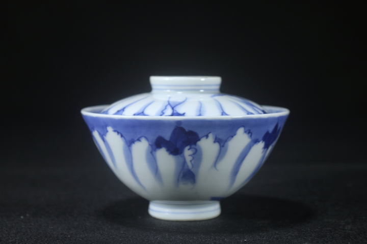 古玩陶瓷晚清·青花五福蓋碗拍賣,當前價格880元