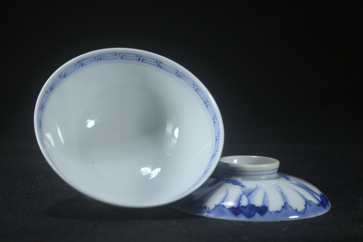 古玩陶瓷晚清·青花五福蓋碗拍賣,當前價格880元