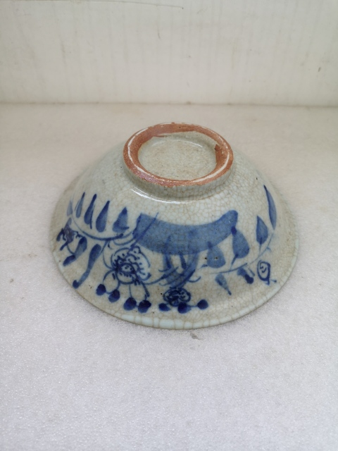 古玩陶瓷哥釉青花碗拍賣，當(dāng)前價(jià)格780元