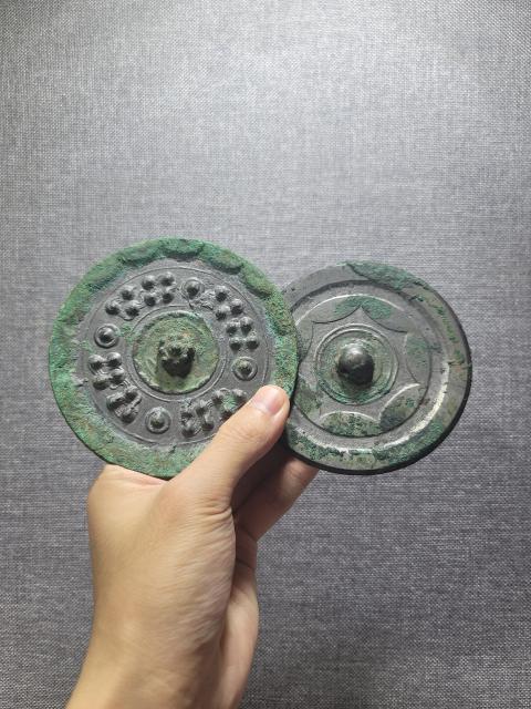 古玩銅器《漢代》銅鏡1個拍賣，當(dāng)前價格1880元