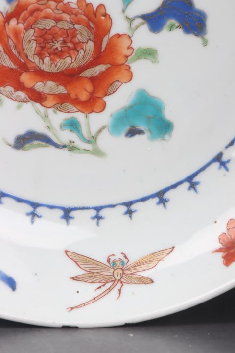 古玩陶瓷【8347】清雍正  粉彩蟲趣花卉紋深腹盤拍賣，當前價格5500元