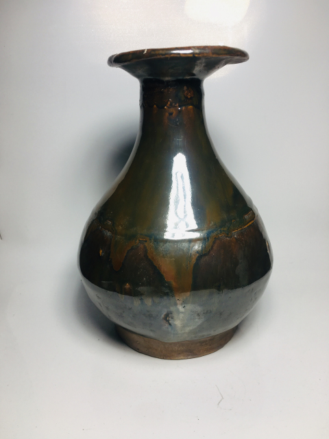 古玩陶瓷收藏精品窯變褐釉弦紋盤口瓶拍賣，當前價格0元