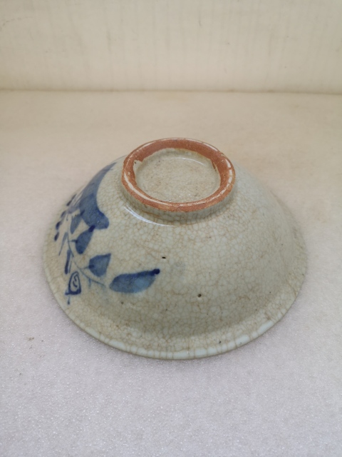 古玩陶瓷哥釉青花碗拍賣，當(dāng)前價(jià)格780元