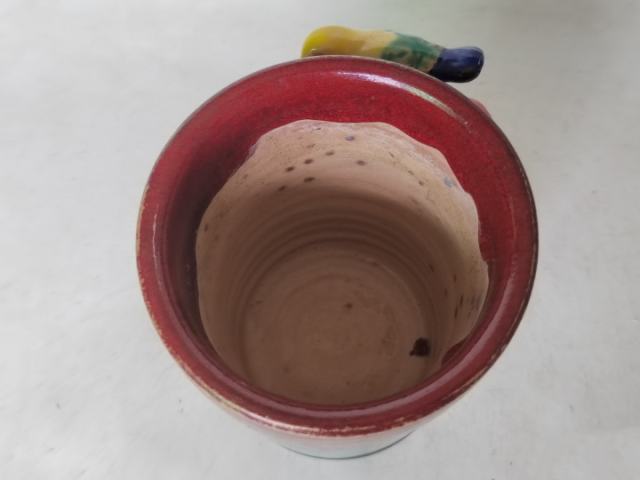 古玩陶瓷貼塑花鳥紋筆筒拍賣,當前價格120元