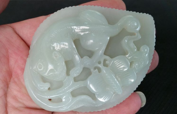 古玩玉器和田玉蘇工雕“一夜富貴”掛件拍賣,當前價格1800元