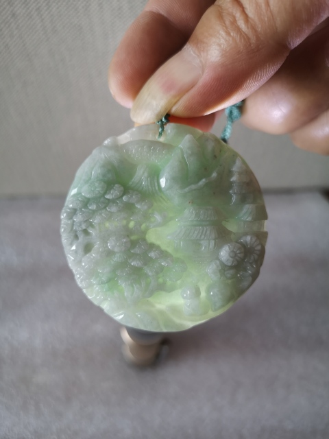 古玩玉器天然翡翠雕“山水”牌拍賣,當前價格680元