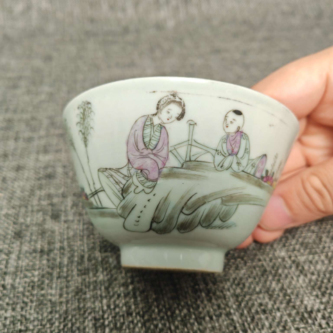 古玩陶瓷【望月樓】民國粉彩教子圖人物紋蓋碗拍賣，當(dāng)前價(jià)格1400元