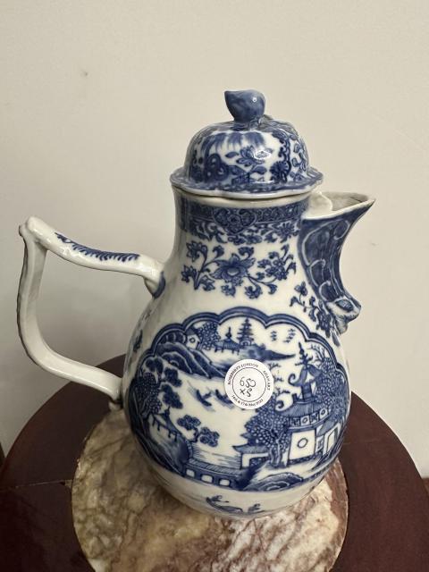 古玩陶瓷乾隆南京樣青花奶壺拍賣，當前價格10000元