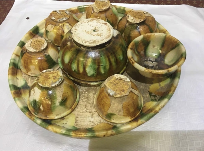 古玩陶瓷唐三彩七星杯碟套拍賣,當前價格99999元