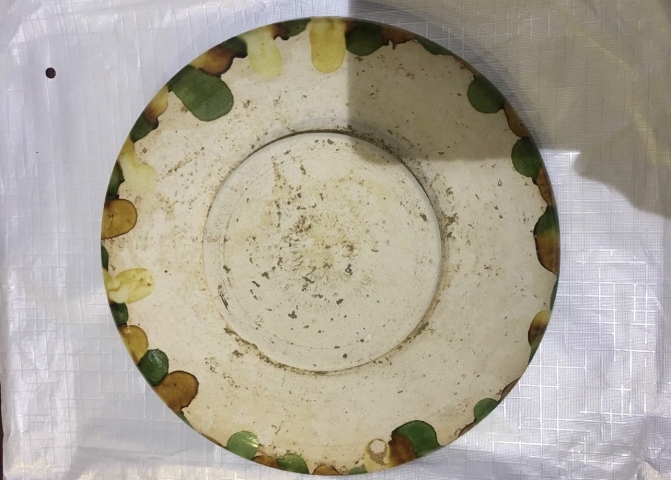 古玩陶瓷唐三彩七星杯碟套拍賣,當前價格99999元