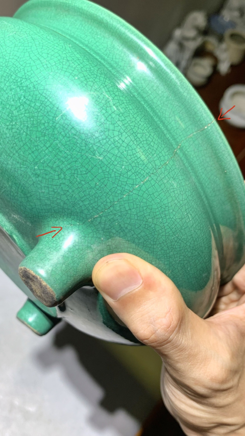 古玩陶瓷清代乾隆綠哥釉三足香爐拍賣，當前價格999元