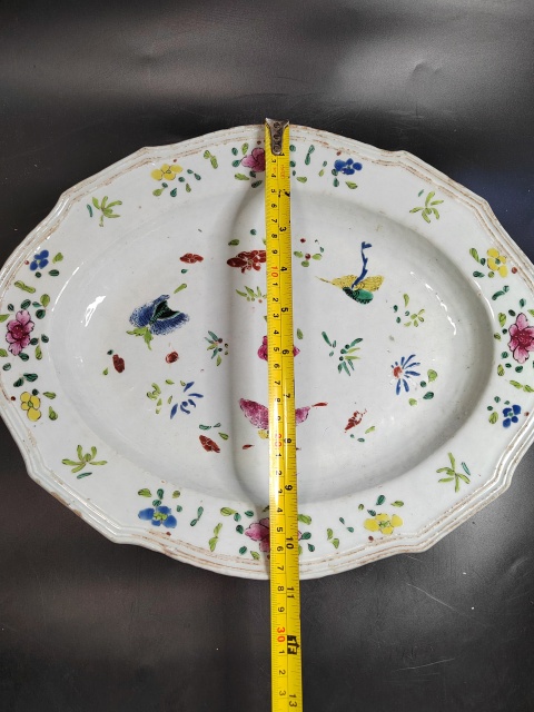 古玩陶瓷粉彩蝴蝶花卉紋盤拍賣,當前價格2999元