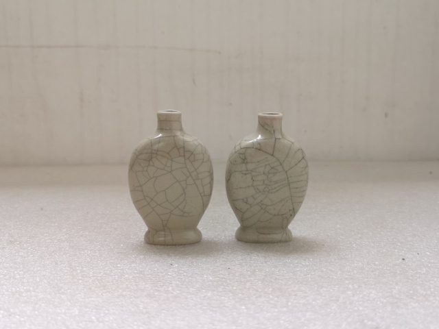 古玩陶瓷哥釉鼻煙壺拍賣,當前價格198元