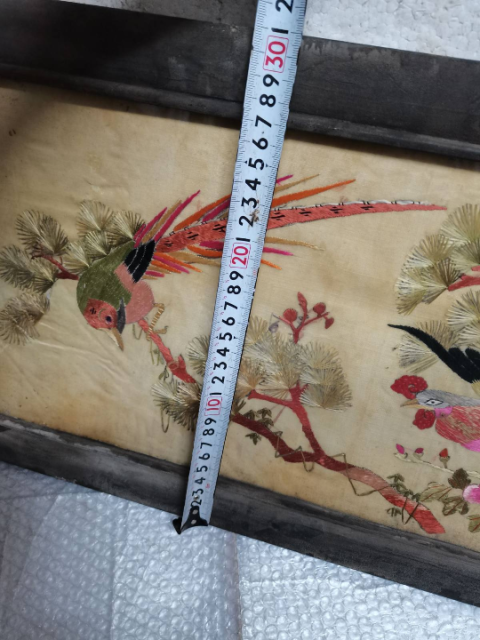 古玩雜項(xiàng)晚清湘繡錦雞牡丹掛屏拍賣,當(dāng)前價格12000元