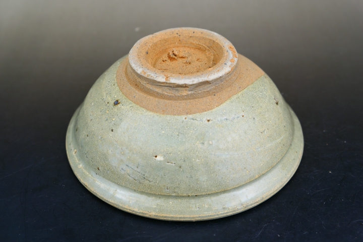 古玩陶瓷元代.龍泉窯青瓷唇口碗（1279-1368）拍賣，當(dāng)前價格900元