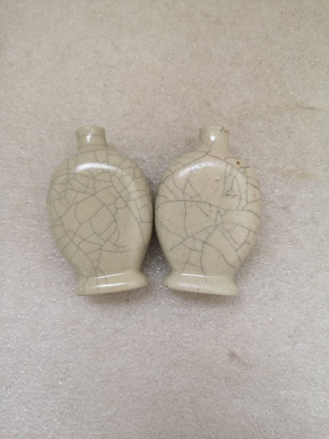 古玩陶瓷哥釉鼻煙壺拍賣,當前價格198元