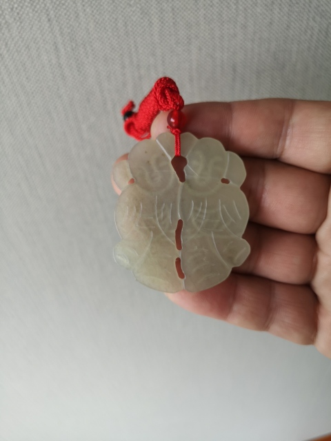 古玩玉器岫玉雕“童子佩”拍賣,當(dāng)前價(jià)格260元