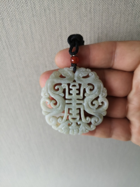 古玩玉器和田玉雕“雙龍團壽佩”拍賣,當前價格298元