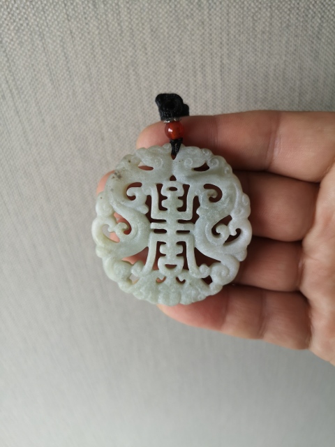 古玩玉器和田玉雕“雙龍團壽佩”拍賣,當前價格298元
