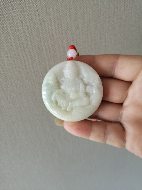 古玩玉器天然翡翠雕“觀音”掛牌拍賣,當前價格680元