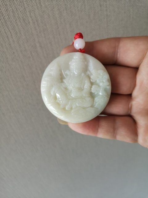 古玩玉器天然翡翠雕“觀音”掛牌拍賣,當前價格680元