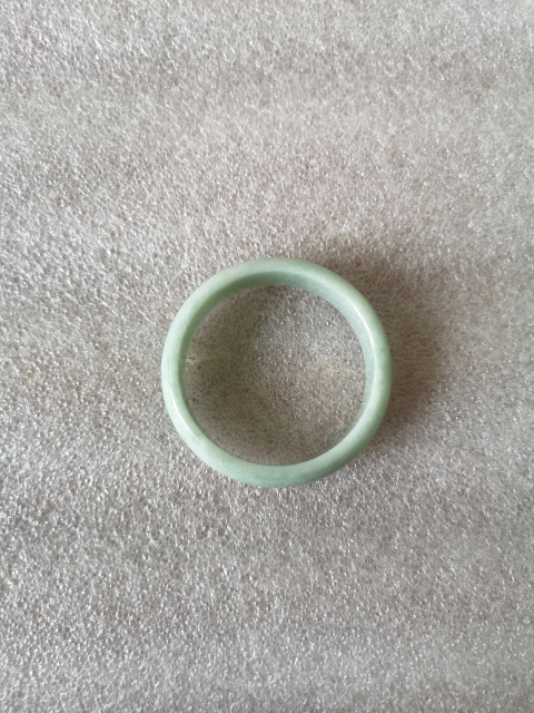 古玩玉器天然翡翠素紋手鐲拍賣，當前價格550元