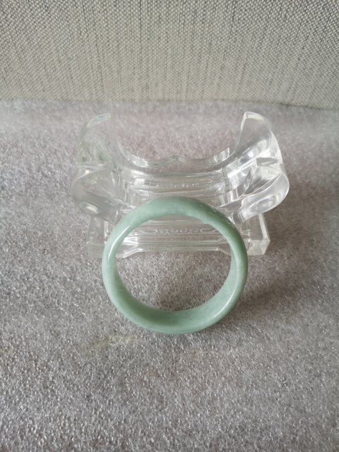 古玩玉器天然翡翠素紋手鐲拍賣，當前價格550元