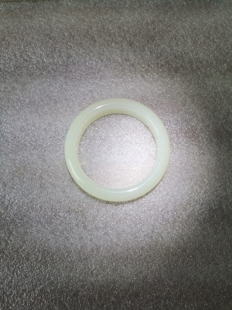 古玩玉器青海玉素紋手鐲拍賣，當(dāng)前價格998元