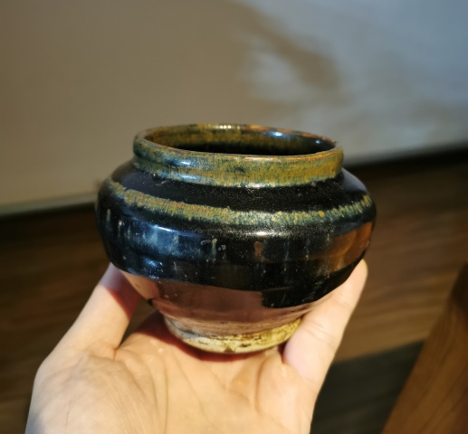 古玩陶瓷元代.磁州窯窯變黑釉豐肩茶入拍賣，當前價格496元