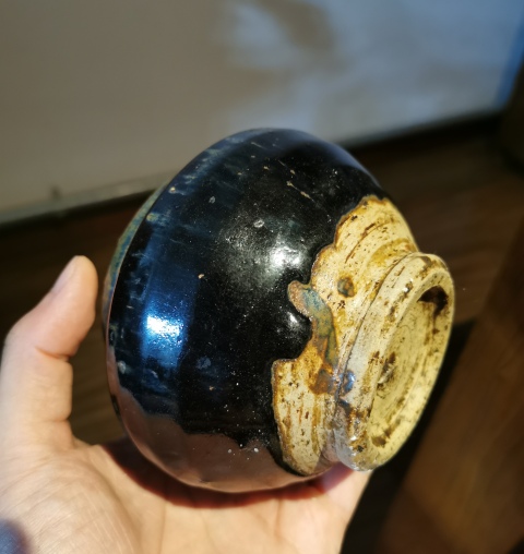 古玩陶瓷元代.磁州窯窯變黑釉豐肩茶入拍賣，當前價格496元