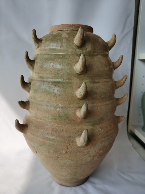古玩陶瓷青釉多角蓋罐拍賣,當前價格1800元