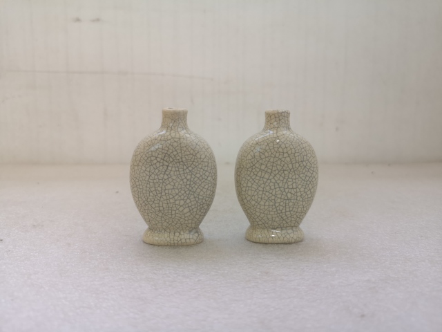 古玩陶瓷哥釉鼻煙壺拍賣，當前價格198元