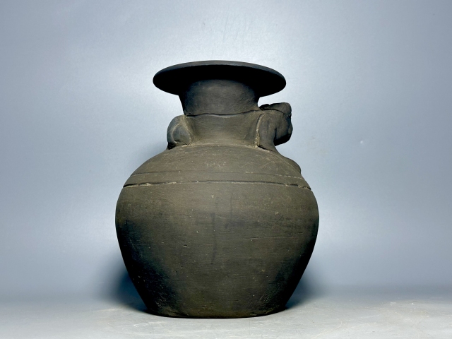 古玩陶瓷灰陶動物堆塑罐拍賣，當前價格388元