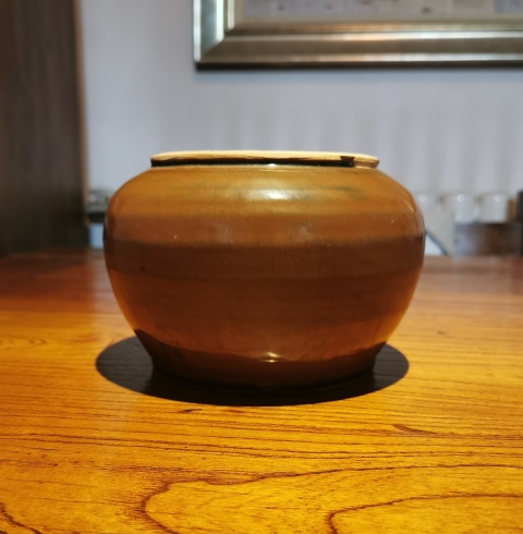 古玩陶瓷明代?紫金釉茶入拍賣,當前價格999元
