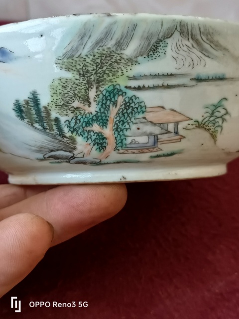 古玩陶瓷淺降彩山水紋八卦調色盤拍賣，當前價格1800元