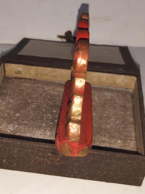 古玩雜項(xiàng)朱砂招財(cái)童子擺件拍賣,當(dāng)前價(jià)格880元