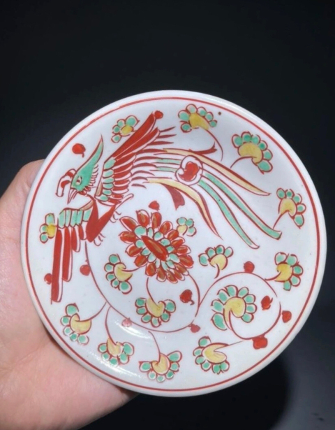 古玩陶瓷（清中期）紅綠彩鳳凰花卉紋盤（收藏級）拍賣，當前價格0元