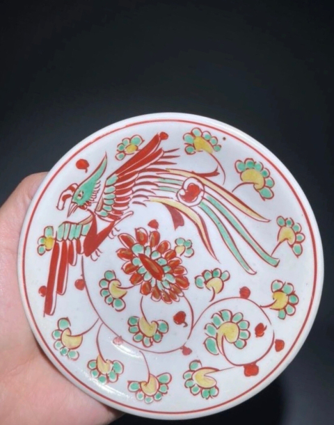 古玩陶瓷（清中期）紅綠彩鳳凰花卉紋盤（收藏級）拍賣，當前價格0元