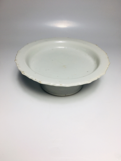 古玩陶瓷甜白釉花口高足洗拍賣(mài),當(dāng)前價(jià)格0元