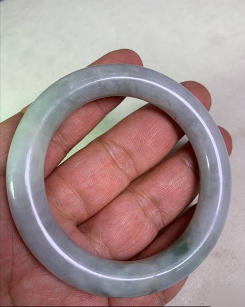 古玩玉器天然翡翠手鐲拍賣,當前價格3600元