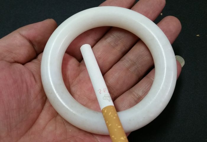 古玩玉器和田玉素紋手鐲拍賣,當前價格3580元