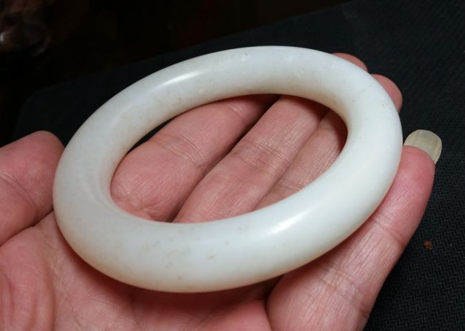 古玩玉器和田玉素紋手鐲拍賣,當前價格3580元