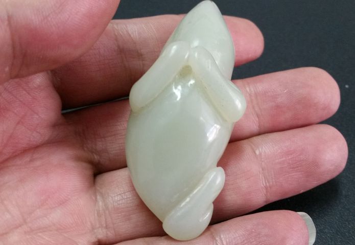 古玩玉器和田玉雕“金蟾”把件拍賣,當前價格580元