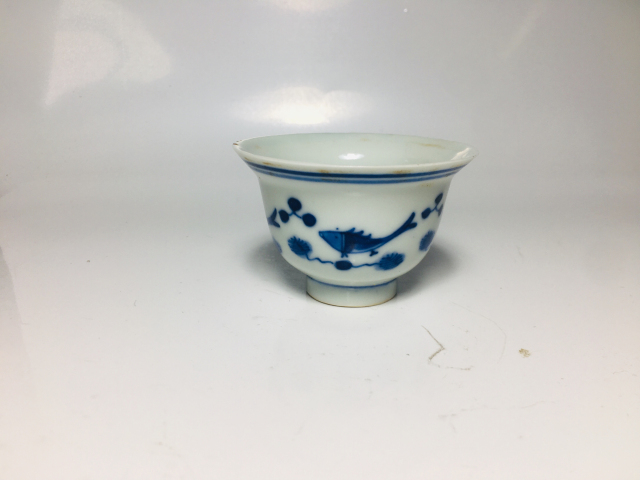 古玩陶瓷(精品收藏級)中華珍品款青花魚藻紋杯拍賣,當(dāng)前價(jià)格1588元