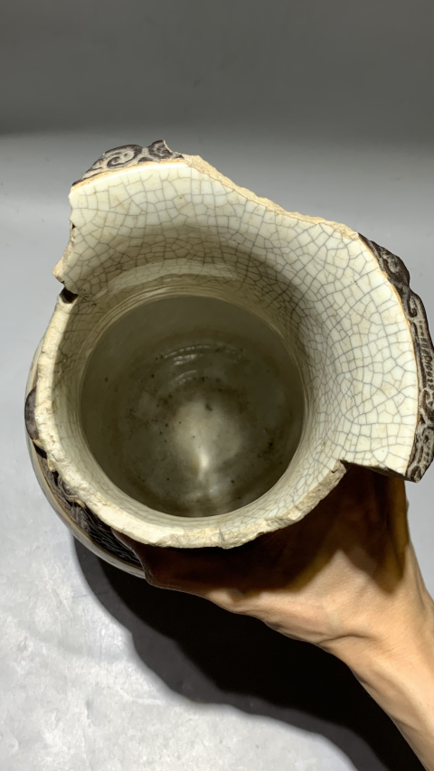 古玩陶瓷清咸豐哥釉***粉彩人物故事紋瓶拍賣,當前價格1688元