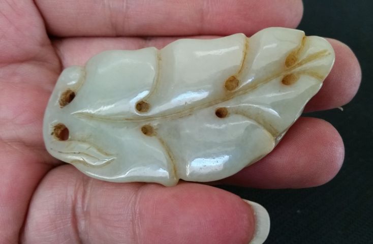 古玩玉器和田玉雕“一夜成龍”掛件拍賣,當前價格400元