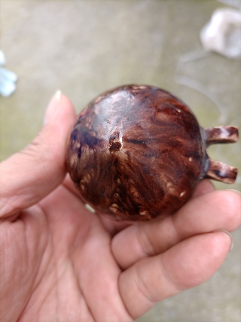 古玩陶瓷褐釉鳥食罐拍賣，當前價格350元